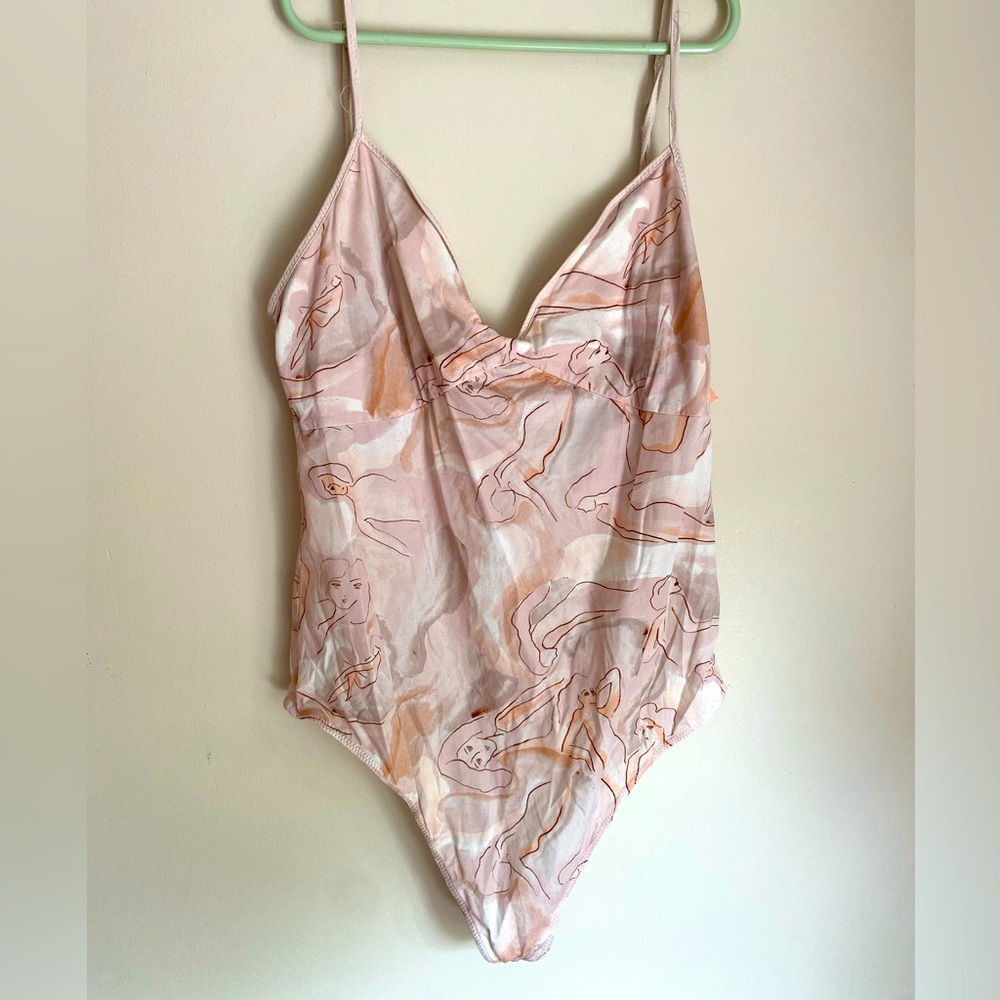 Aritzia little moon pink and cream art deco style Bodysuit